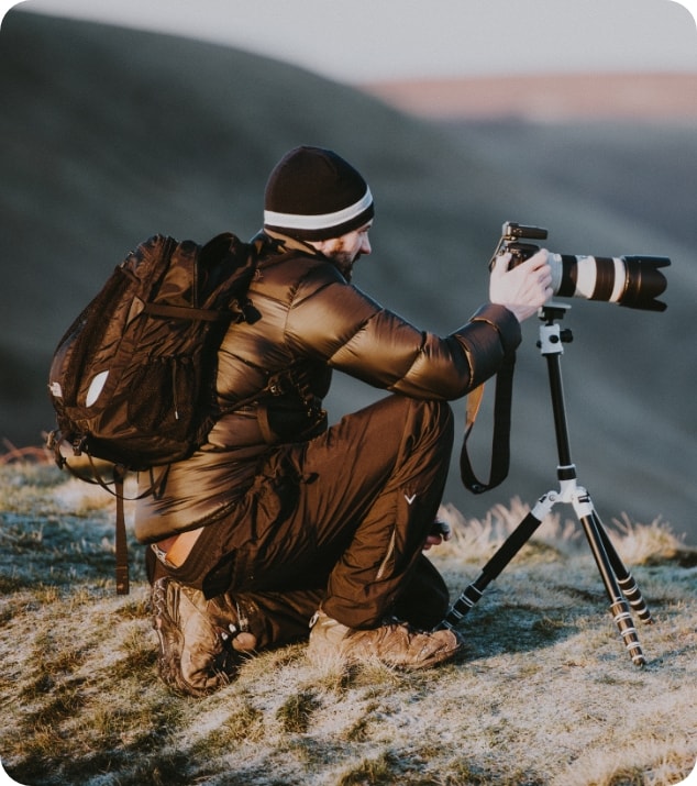 About us - showcasing adventurous individuals capturing moments of life.